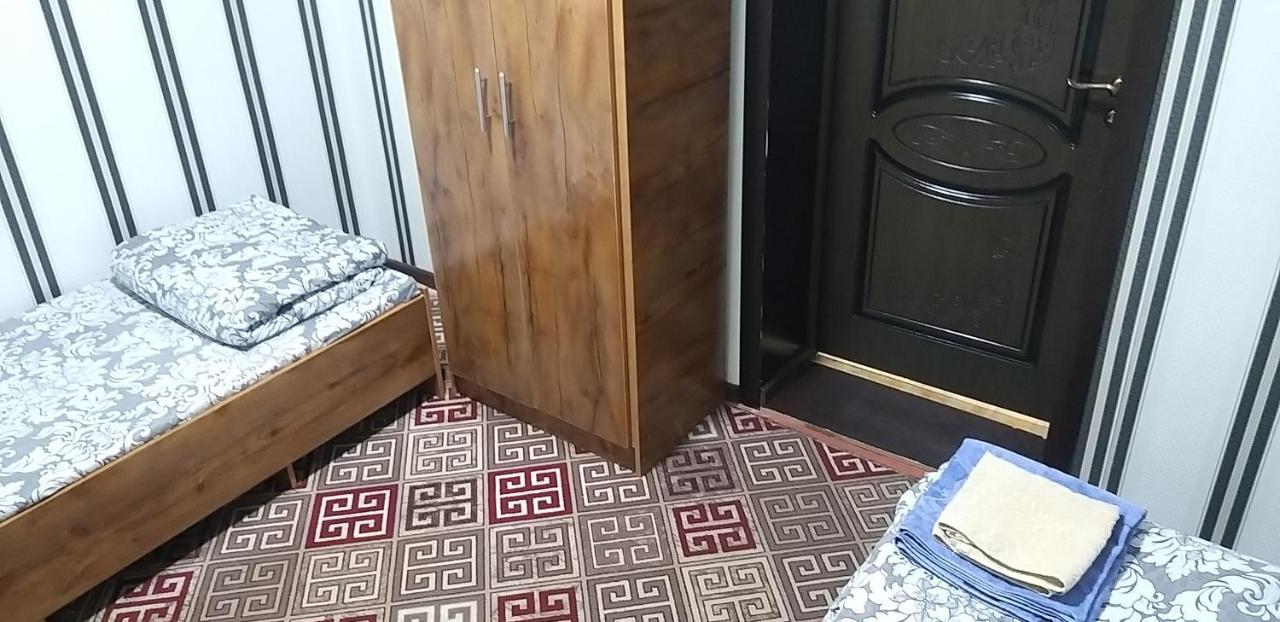 Guest House 777 Turkistan 외부 사진